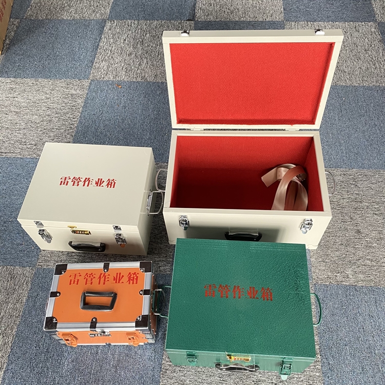 公坡镇爆破工程作业箱如何选择？玻璃钢与传统材质的全面对比